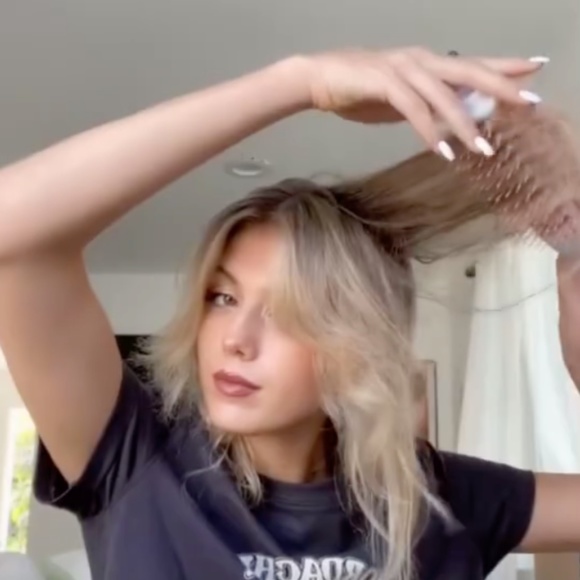 INSERT BLOWOUT HERE - Picture 4 of 9